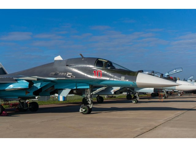 Ucraina susține că a doborât trei bombardiere rusești Su-34. Autoritățile ruse nu au confirmat incidentul