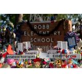 Școala americană &icirc;n care au fost uciși 19 elevi și 2 profesori va fi demolată