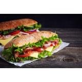 2.000 de dolari amendă pentru un pasager care transporta ilegal două sandviciuri