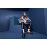 Back to black: modele de genți și pantofi pentru sezonul rece