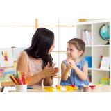 5 idei de activități extrașcolare pentru tine și copilul tău de făcut acasă