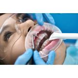 5 motive pentru a alege corectarea dinților cu aparate dentare și tratamente de estetică dentară &icirc;n București 