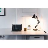 8 lucruri importante de păstrat &icirc;n dulapul de la birou