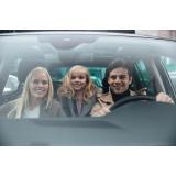 Confortul la volan: cum să transformi mașina &icirc;ntr-o oază de relaxare pe drumuri lungi