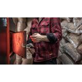 Cum să alegi cel mai potrivit cazan pe lemne pentru casa ta? 6 factori esențiali de luat &icirc;n considerare