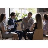 Cum să gestionezi conflictele la locul de muncă fără să-ți pierzi calmul