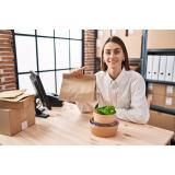 Cum să &icirc;ți faci clienții să păstreze punga ta &icirc;n loc de a o arunca