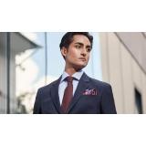 Detaliile fac diferența: află cum recunoști un costum de calitate