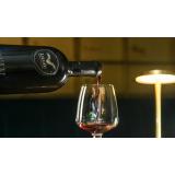 După o pauză de 5 ani, Crama Liliac a dezvăluit noua ediție a vinului TITAN, &icirc;n cadrul unui eveniment exclusivist, la The Vault