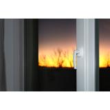 Feronerie de fereastră pentru renovări de hoteluri: cum să &icirc;mbini siguranța cu estetica cu ajutorul m&acirc;nerelor moderne?