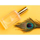 Note grele, persistență mare: de ce parfumurile arăbești sunt at&acirc;t de căutate