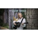 Ștefan Hrușcă revine pe scenele din țară cu turneul &bdquo;Un copac cu flori&rdquo;