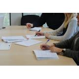 Tinerii sub 30 de ani din Brașov: cum te poate ajuta un curs de calificare să-ți găsești drumul profesional