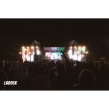 Tot ce trebuie să știi despre festivalul LAROCK la Domeniul Cantacuzino: trupe, activări și sistemul de acces