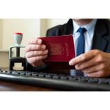 Adolescenții de peste 16 ani ar putea călători peste hotare fără a fi &icirc;nsoțit de un adult