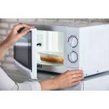 Alimentele care NU trebuie re&icirc;ncălzite niciodată &icirc;n cuptorul cu microunde