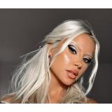 Cum a fost anul 2022 pentru Alina Ceușan. Adevăratul motiv pentru care a decis să &icirc;și &icirc;nvețe fiul limba engleză