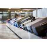 A curs s&acirc;nge din bagajul unui rom&acirc;n pe aeroportul din Liverpool. Autoritățile britanice au dat alarma