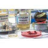 Trei cazuri de botulism depistate &icirc;n Rom&acirc;nia. Care sunt simptomele