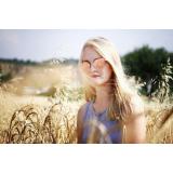 Cum funcționează lentila tip oglindă a ochelarilor de soare? 