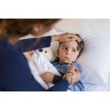 Cum scădem febra la copii 