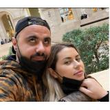 Emi de la Noaptea T&acirc;rziu, declarații despre nuntă. C&acirc;nd se vor căsători vloggerul și partenera lui: &bdquo;Cam ăsta e planul&rdquo;