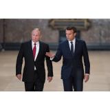 Emmanuel Macron i-a cerut lui Vladimir Putin retragerea &bdquo;armelor grele și ușoare&rdquo; de la Zaporojie
