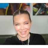 Gina Pistol apelează la tot felul de tratamente pentru a se menține &icirc;n formă. Vedeta vrea să arate la fel de bine ca &icirc;nainte să devină mamă