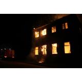 Incendiu de proporții la o școală din Hunedoara. Sute de elevi au fost evacuați de urgență