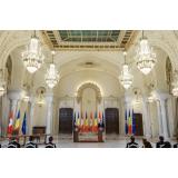 INSCOP: Mai mult de jumătate dintre rom&acirc;ni preferă un candidat independent la Preşedinţie. Doar 31% vor o femeie la Cotroceni