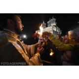 &Icirc;nvierea Domnului, sărbătorită de mii de credincioși &icirc;n bisericile din Rom&acirc;nia