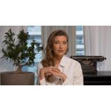 Ce &icirc;și dorea Iulia Albu să devină c&acirc;nd era mică. Nici prin g&acirc;nd nu &icirc;i credea că va ajunge critic de modă