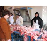 Masa de Paște, mai săracă și mai scumpă. Preţul uriaş cu care se vinde un kg de miel 