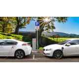 Mașină electrică sau mașină hibrid? Vezi avantajele și dezavantajele fiecărei opțiuni!