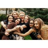 De 8 Martie spune-i ca ea e totul pentru tine. Cele mai frumoase mesaje de felicitare pentru femeile din viața ta