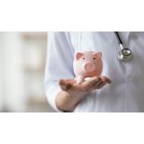 Ministerul Sănătăţii propune o nouă taxă pentru rom&acirc;nii care plătesc şi asigurare