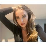 Otilia Bilionera, dată &icirc;n judecată de fostul impresar: &bdquo;Cum să spună că numele pe care l-am folosit &icirc;i aparține lui?&rdquo;