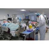 MApN: Trei spitale militare redeschid sectoare pentru tratarea pacienţilor cu COVID