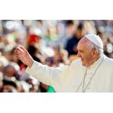 Papa Francisc a aterizat &icirc;n Ungaria. Programul suveranului pontif