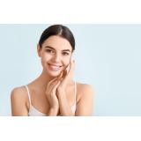 C&acirc;t de mult &icirc;ți poate schimba dieta pielea? Alimentele care chiar funcționează, explicate pe &icirc;nțelesul tuturor