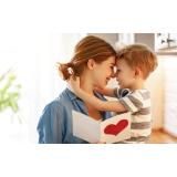 Poezii pentru mama. Cele mai frumoase și duioase poezii dedicate mamelor