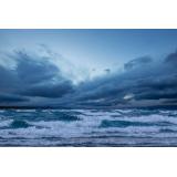 Mai multe porturi din Rom&acirc;nia au fost &icirc;nchise din cauza v&acirc;ntului puternic. A fost declarat Cod galben &icirc;n mai multe județe