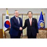 Premierul Ciucă, &icirc;ntrevedere la Seul cu omologul său sud-coreean. Tema de discuții