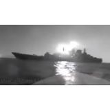 VIDEO Război &icirc;n Ucraina. Forțele lui Zelenski au avariat o navă de război amfibie a rușilor &icirc;n atacul asupra Novorossiisk