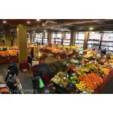 Rom&acirc;nii, prea săraci pentru fructe și legume proaspete. Marfa ajunge la gunoi 