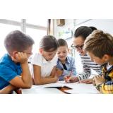 Școală privată sau publică? Cum o alegi pe cea mai bună pentru copilul tău