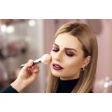 5 produse esențiale pentru un machiaj reușit