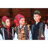 Peste 40.000 de rom&acirc;ni &icirc;și sărbătoresc ziua onomastică de Sf&acirc;nta Parascheva