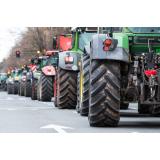 Ziua 8 de proteste ale fermierilor și transportatorilor. Traficul &icirc;n Vama Siret și Afumați, restricționat