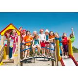 Nicușor Dan lansează o școală de vară pentru copiii ucraineni. Se fac angajări pentru personalul viitoarei instituții